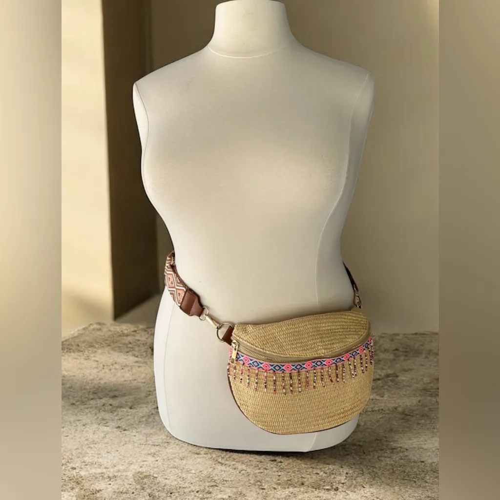 NEW!Straw Crossbody Bag w/ Beaded Trim Woven Shoulder Strap, Boho Style, Natural - Image 3