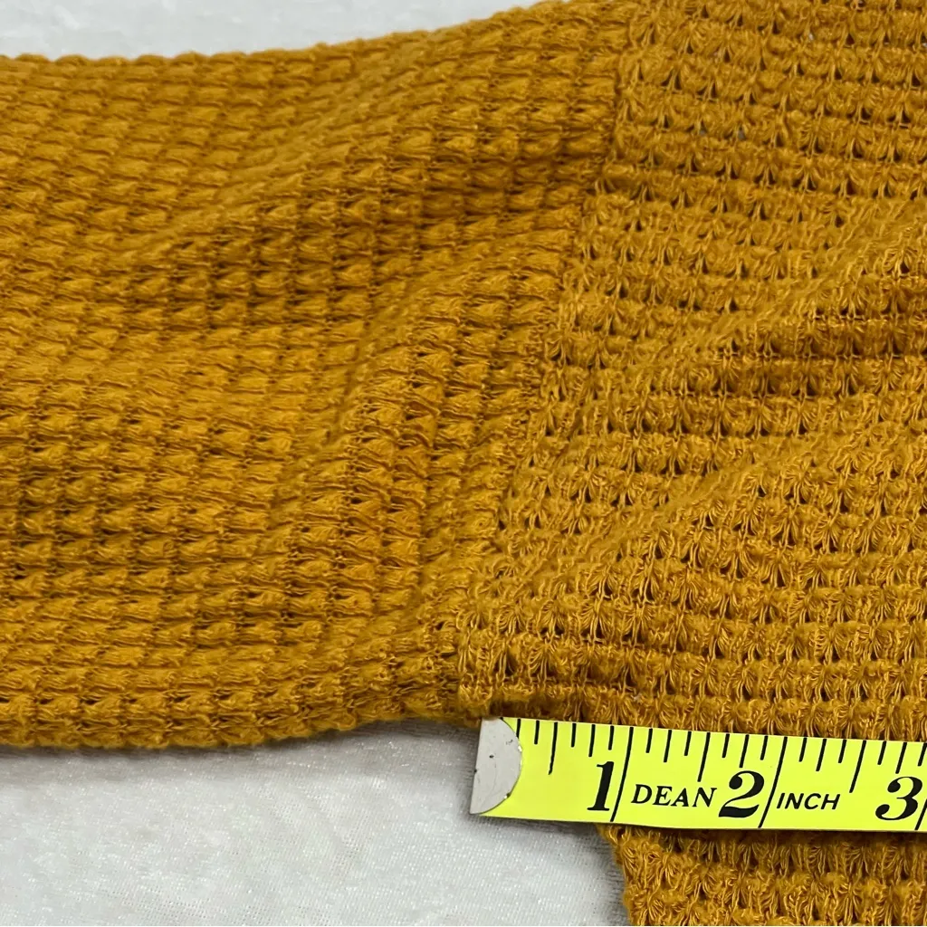 Oversized Mustard Yellow Blouse size Medium long sleeve waffle knit - Image 8