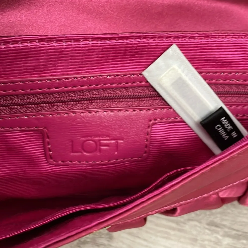 Pink Clutch or Shoulder Bag Magnetic Close Gold Hardware Approx 10"X6" - Image 3