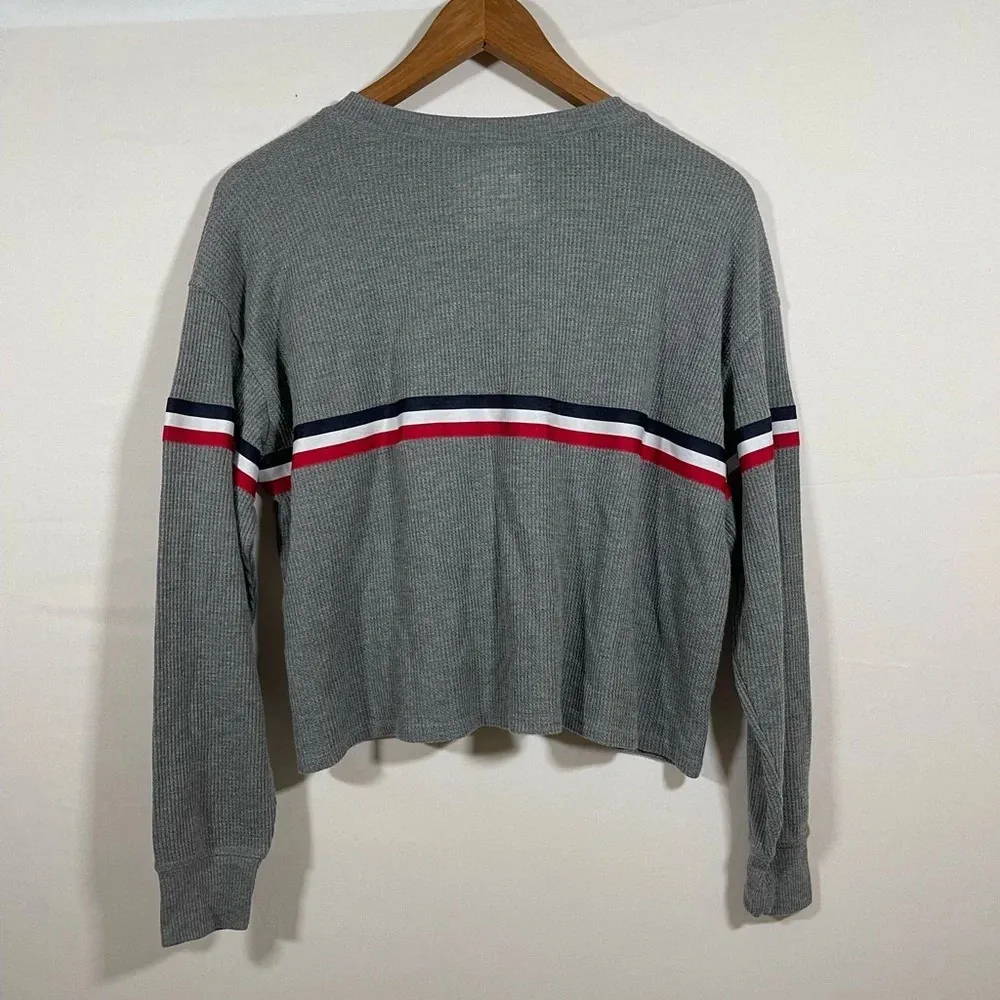 HOLLISTER thermal boyfriend semi-cropped long sleeve top XS - Image 2