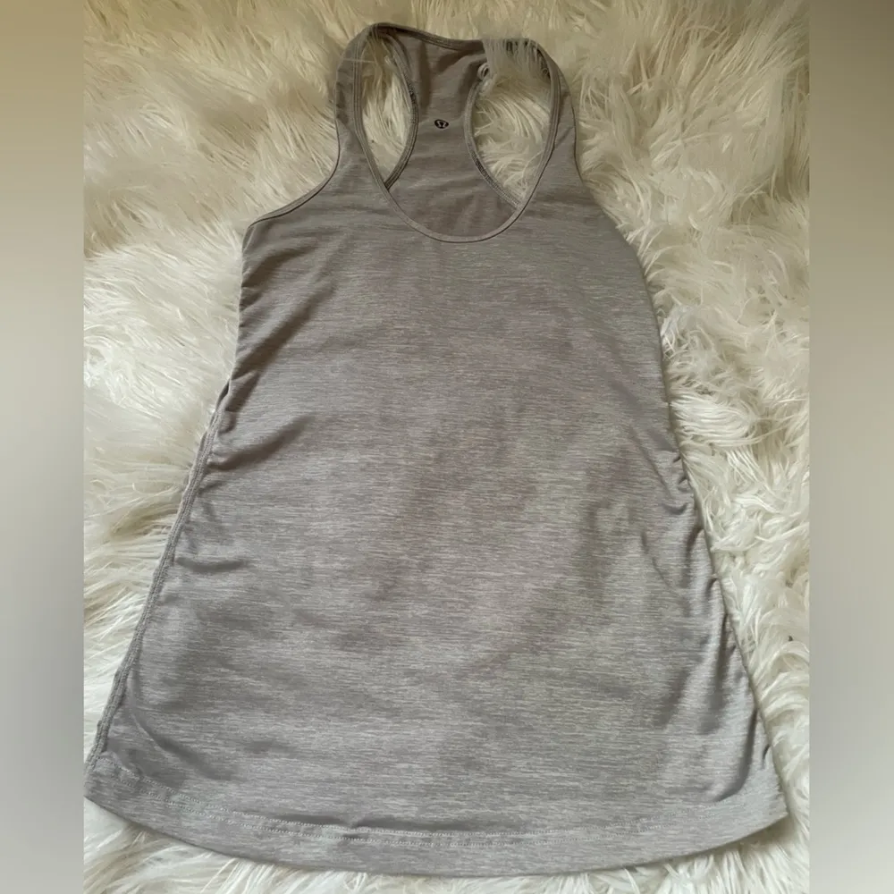 Lululemon Womens Gray Sleeveless Racerback Athletic Pullover Tank Top Size S. - Image 10