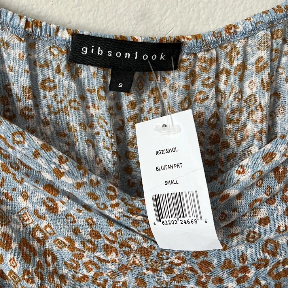 GIBSONLOOK GeoLeopard Smocked Blouse | Size Small - Image 3