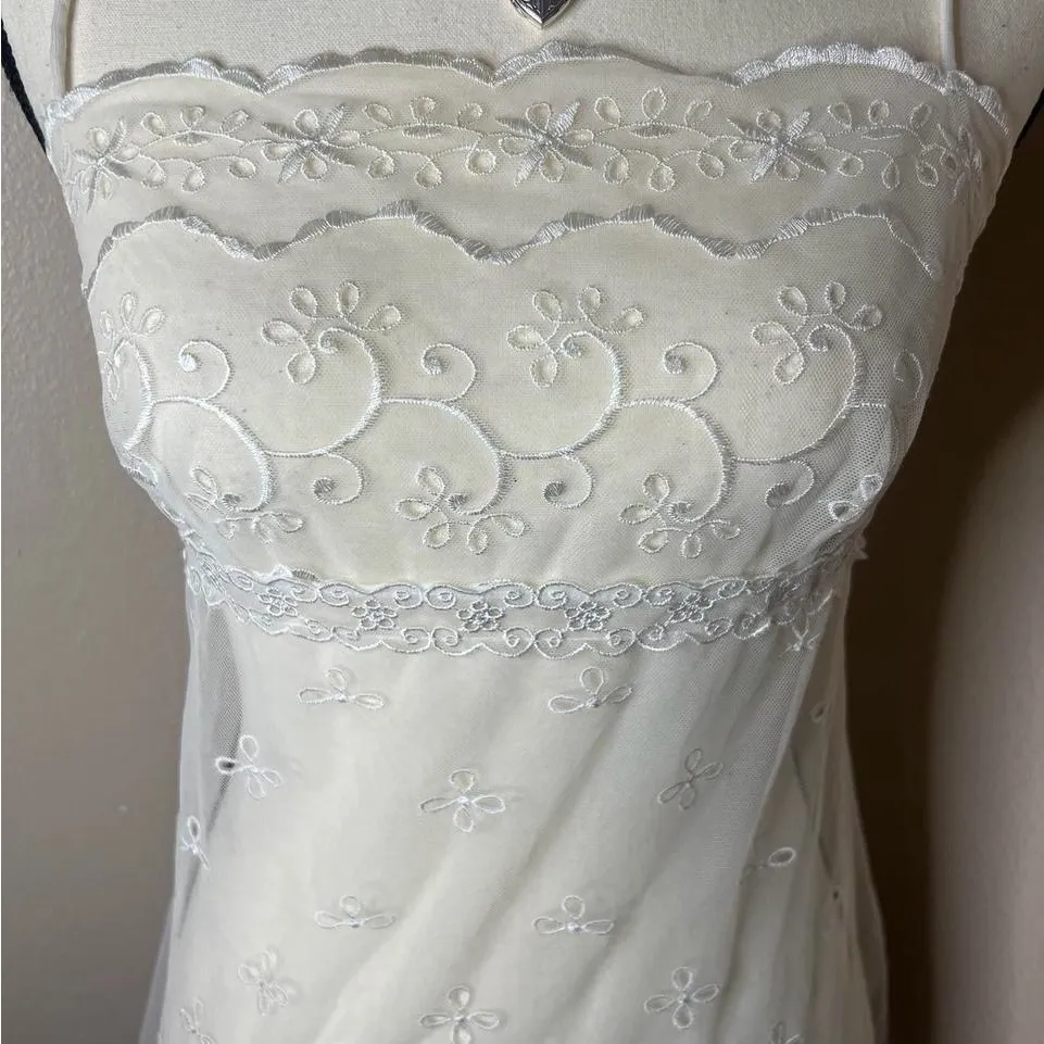 Vintage Victoria's Secret bridal white eyelet White Lace Camisole - Image 4