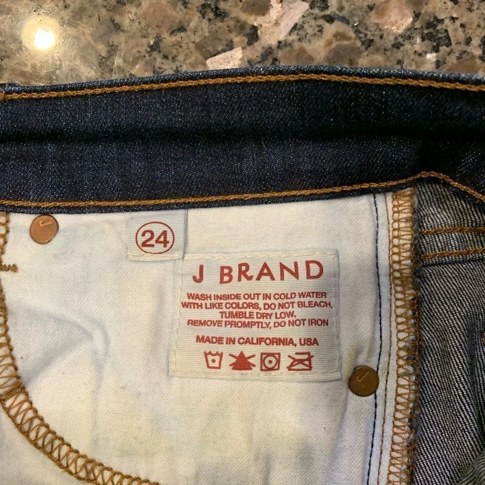 J Brand Saturn Cuffed Long Shorts Size 24 - Image 5