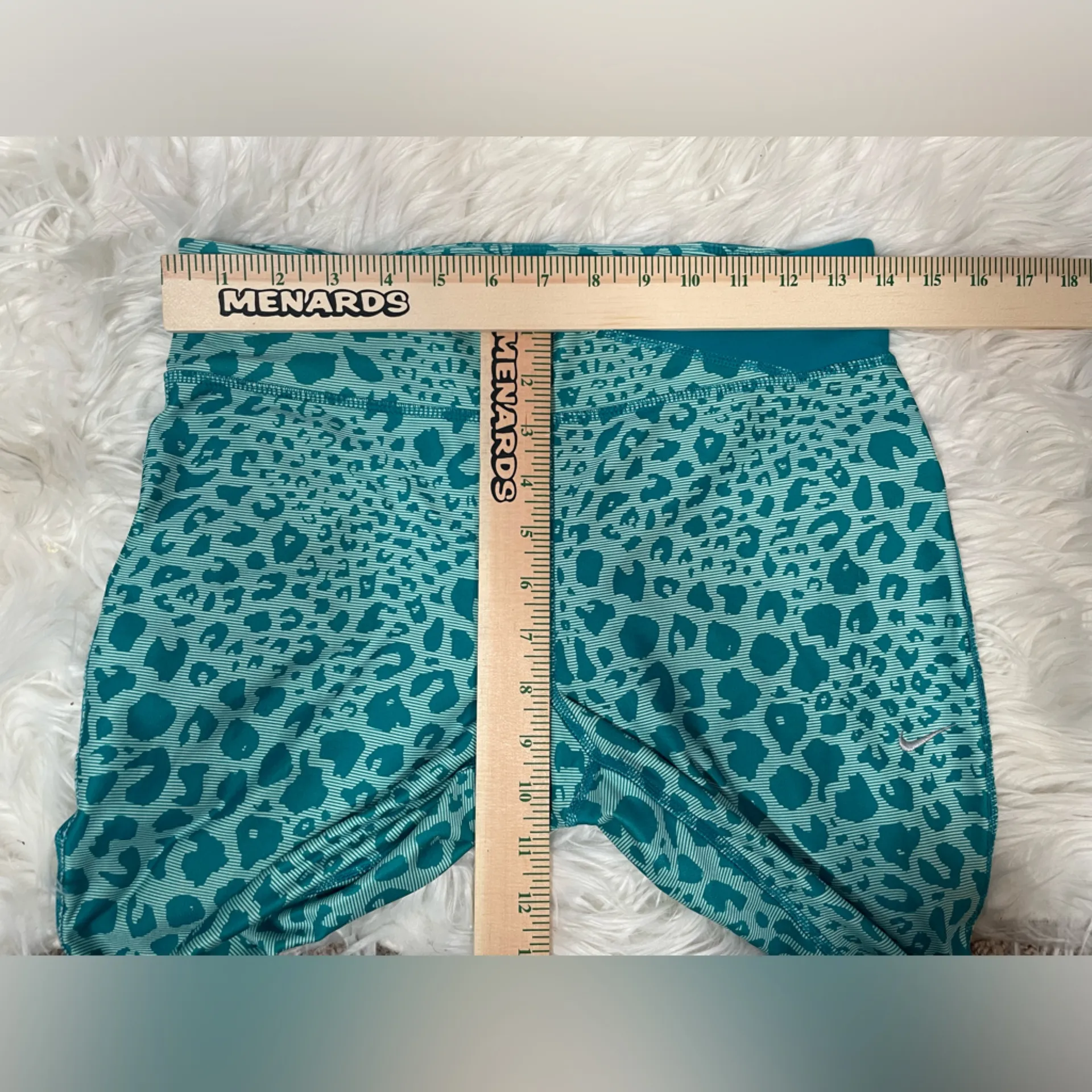 Nike‎ Dri Fit Running Leggings Womens size Medium Mid Rise Athletic Reflective - Image 9