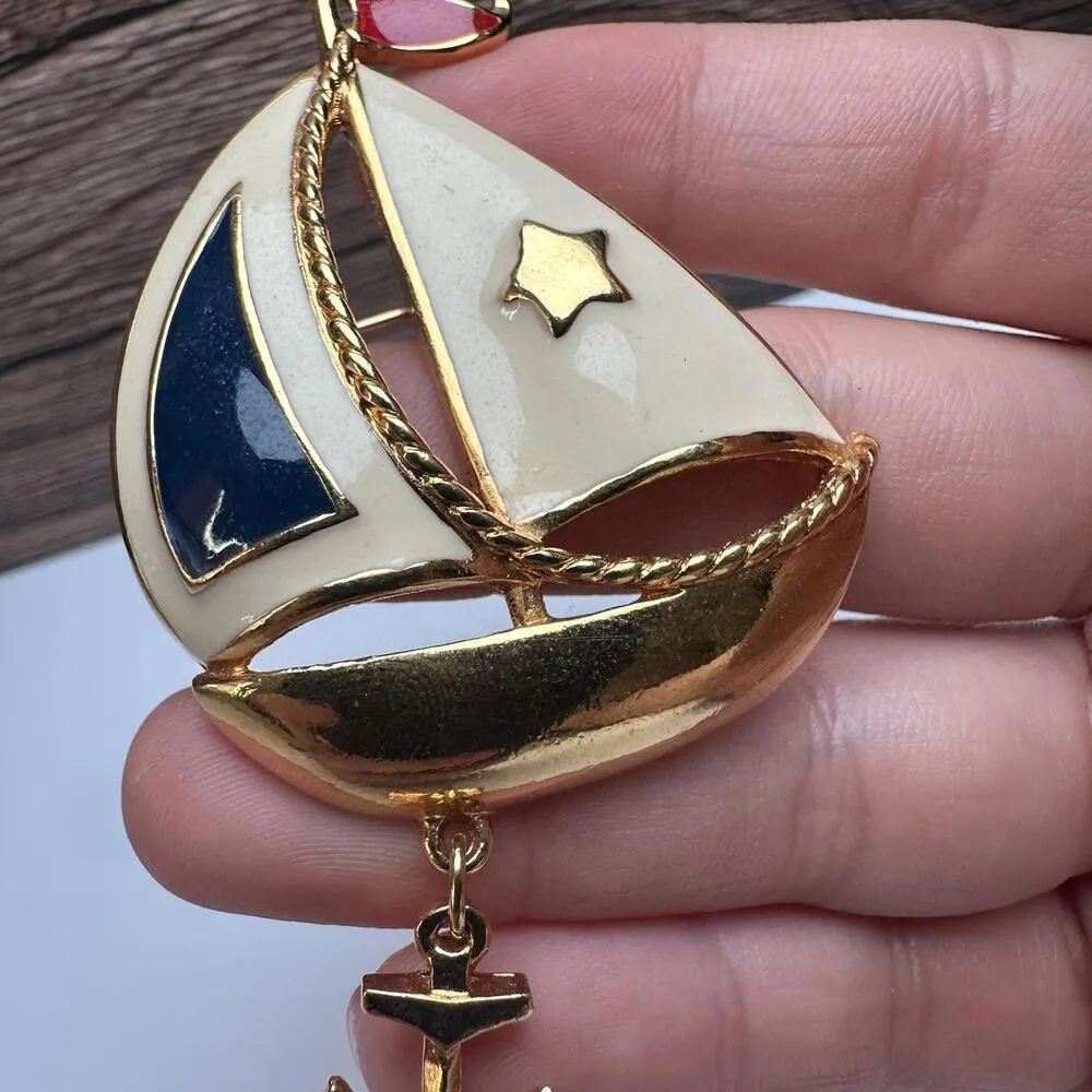 Avon Sailboat Ship Boat Nautical Brooch Pin Enamel & Gold Tone Signed - Image 12