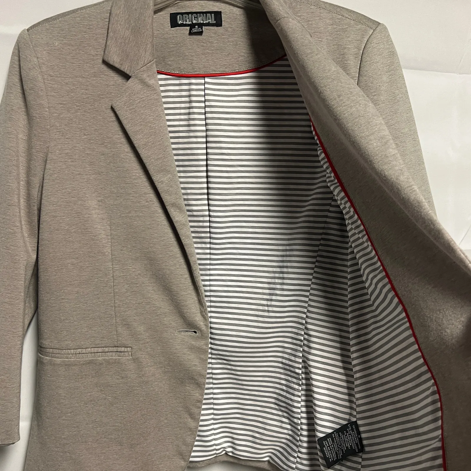 Nicole Miller Original Women's Button Front Gray Blazer Size Small - Image 5
