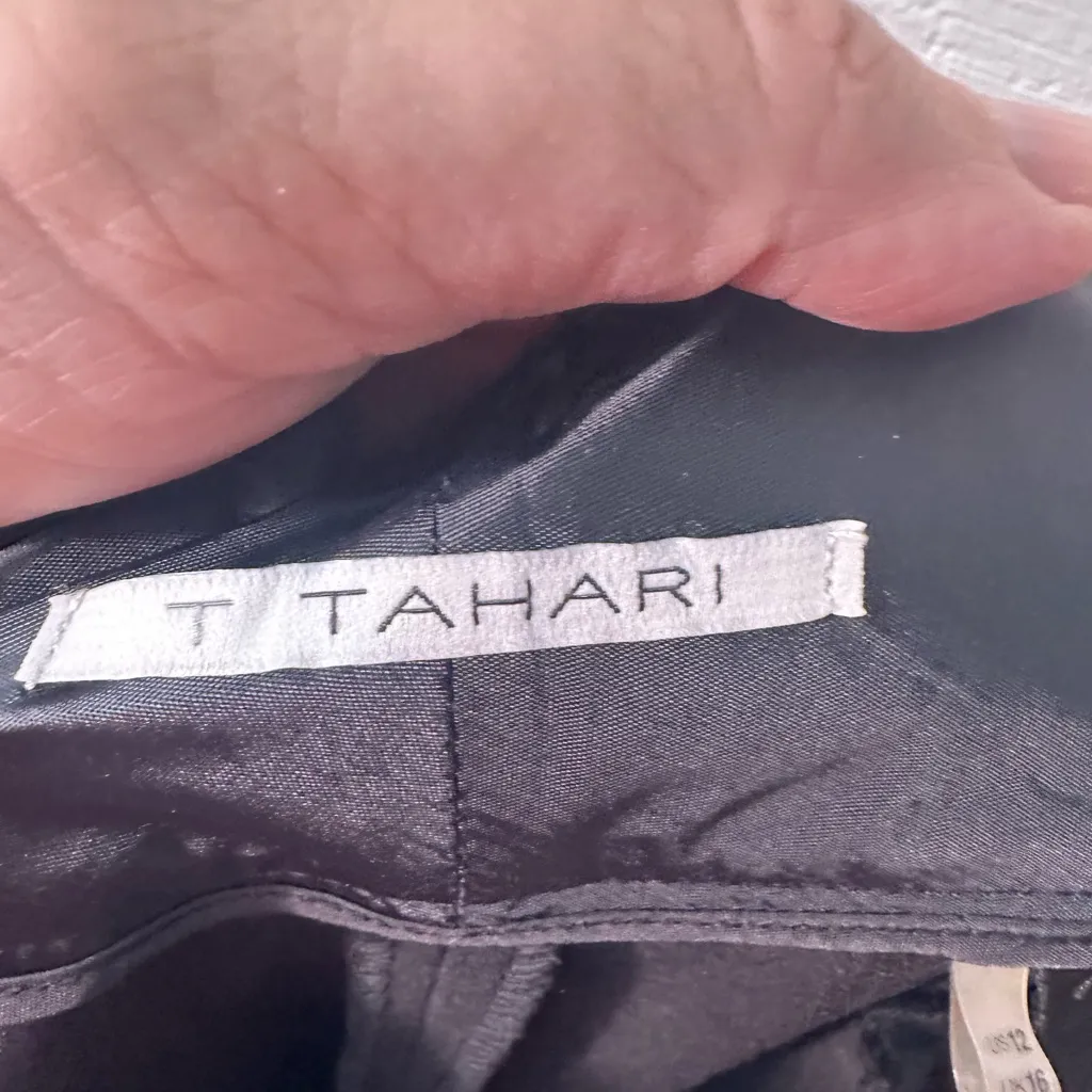Tahari  Black Women’s Slacks Size 12 EUC - Image 6
