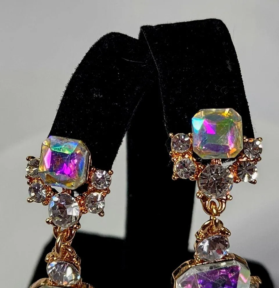 Elegant Gold with AB Emerald Cut Crystal Stones New - Image 5