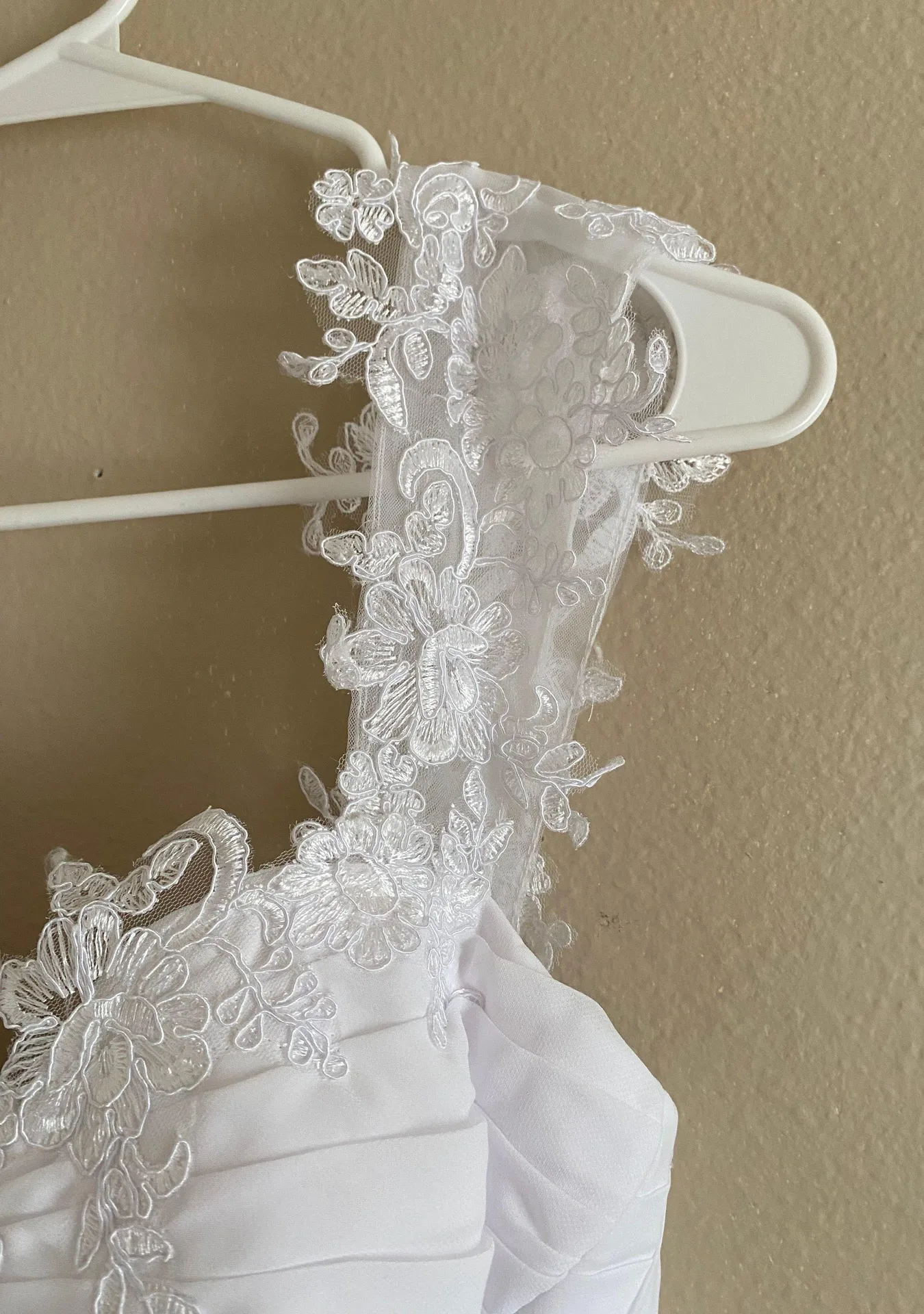 Mingda White Lace Floral Off The Shoulder Wedding Dress Size 6 - Image 7