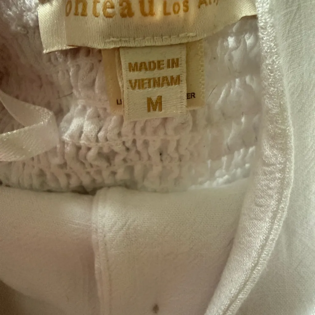 White Button - Image 3