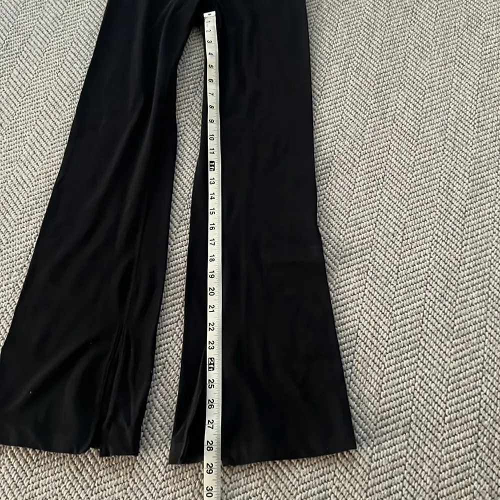 Athleta flare legging - Image 4