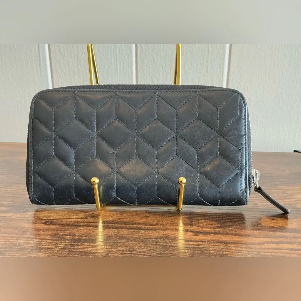 Rare Vintage Quilted Soft Leather Gilli Zip Around Rare Dachshund Wallet Black - Image 3
