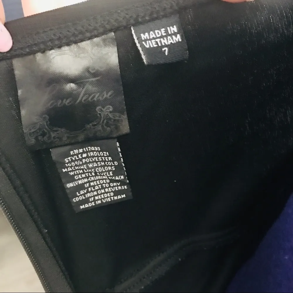 Black Pleated Chiffon Halter Dress with Bow Size 7 - Image 8