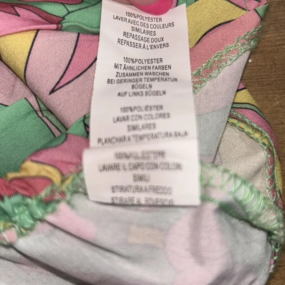 PrettyLittleThing Swirl Floral Print Halter Bralet Top Size 10 - Image 6