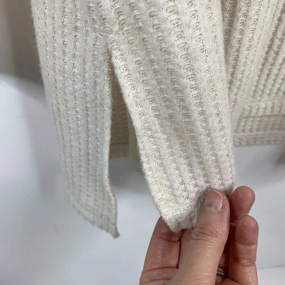 Soft Surroundings Size M Top Cleo Thermal Waffle Crochet Detail V-neck Women’s - Image 6