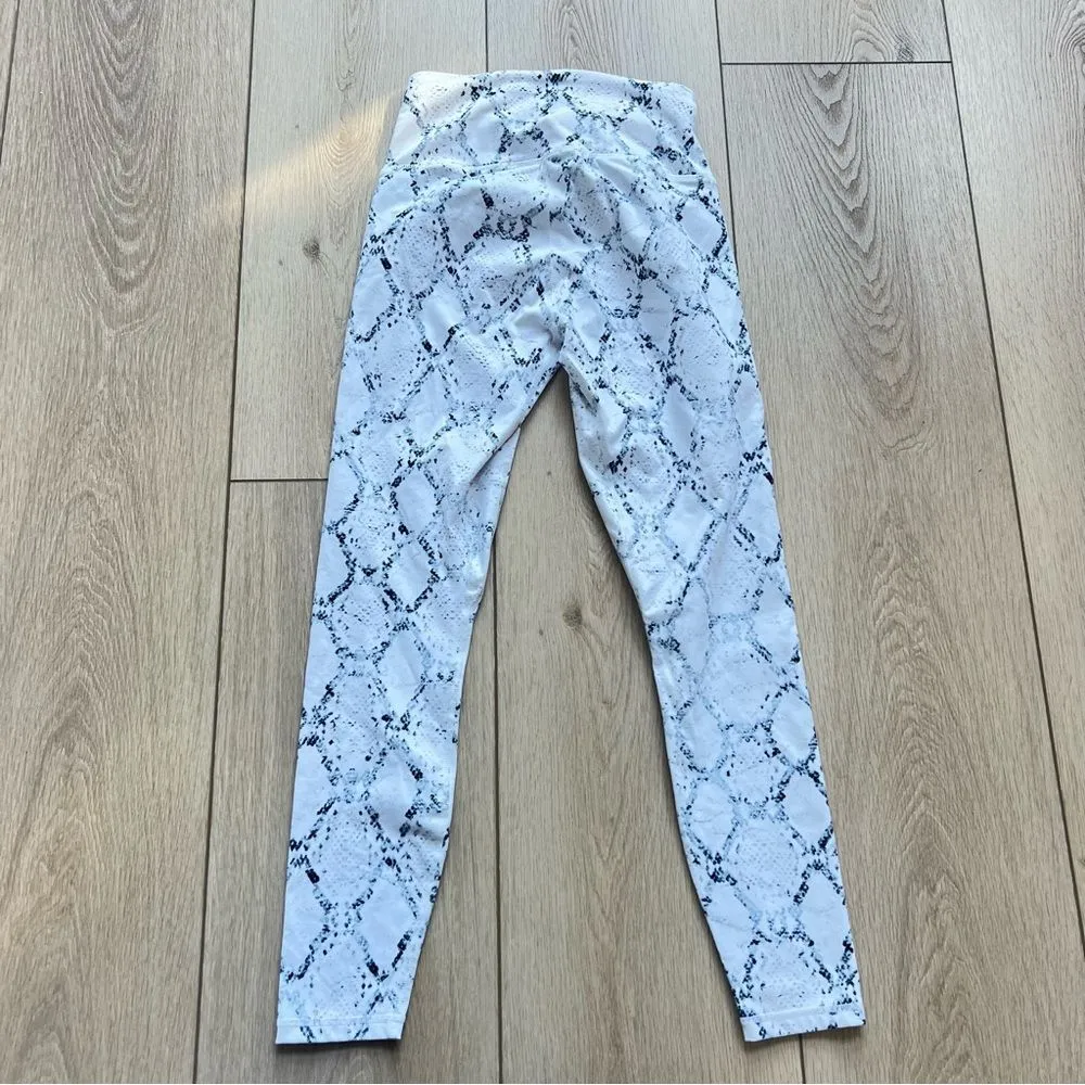 Varley Pacific Tights Python Snakeskin Print White Active Leggings XS 25” - Image 8