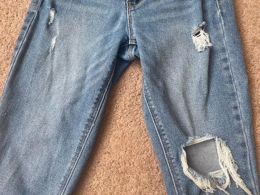 Old Navy High Rise Skinny Jeans - Image 3