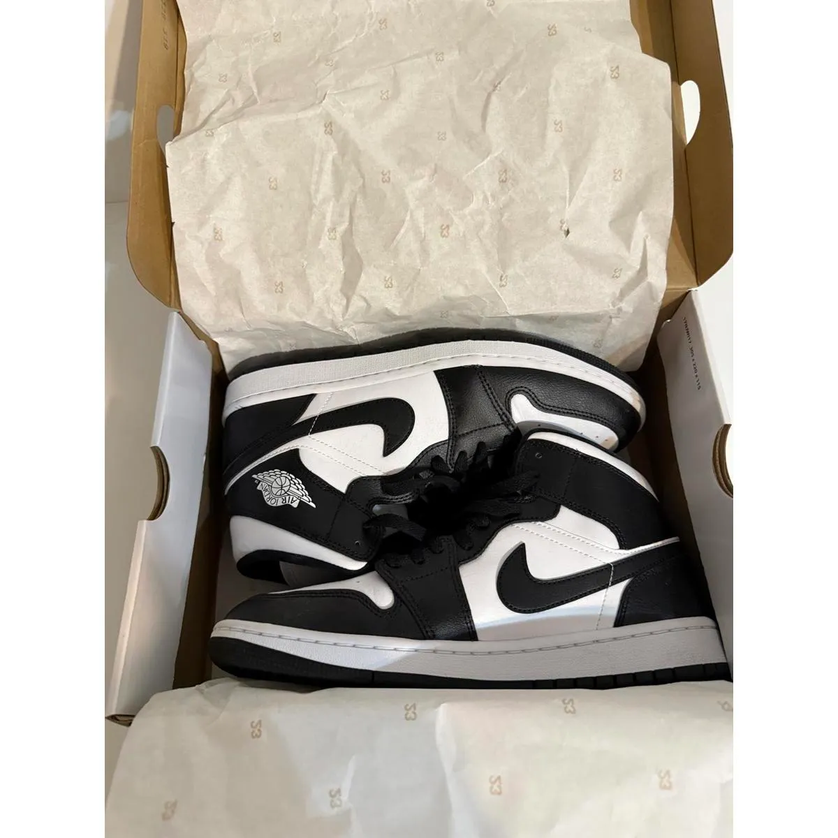 Jordan 1 Mid Panda Black White Sneakers Women’s 9.5 DV0991-101 Brand New w Box - Image 2