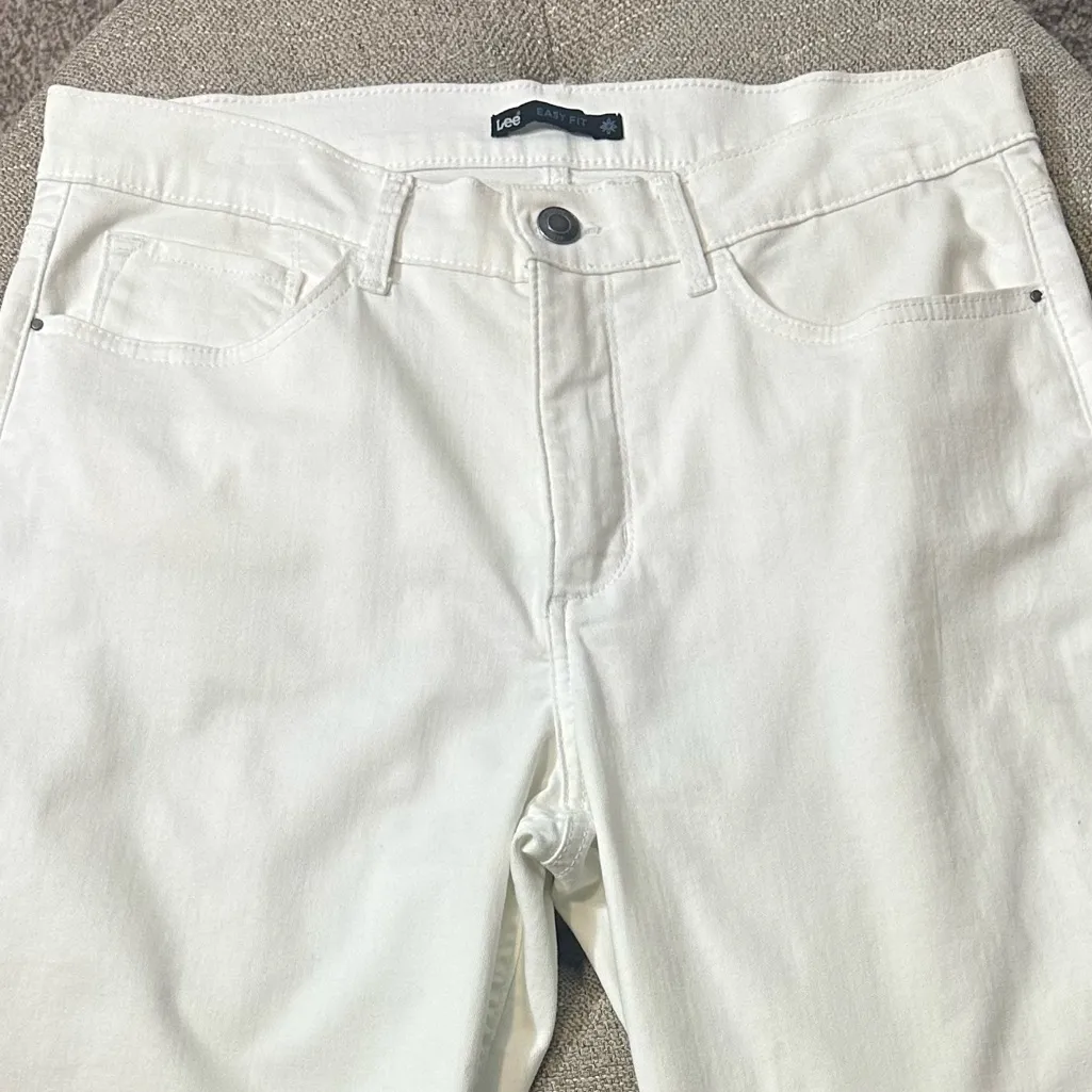 Lee‎ Easy Fit Cropped Jeans - Image 5