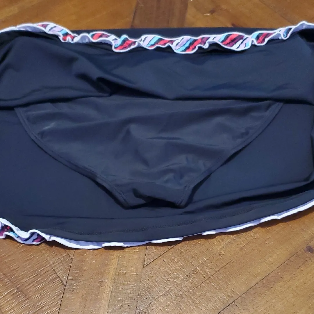 Elegant Black Swim Bottoms with Multicolor Trim Blue Size M - Image 4