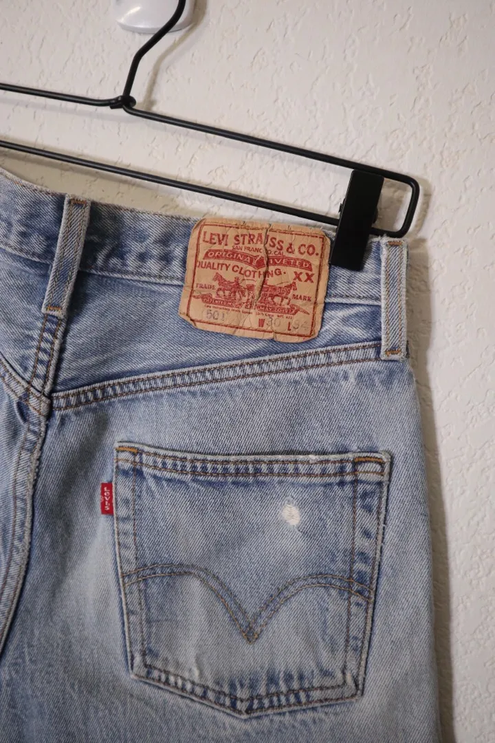 Levi’s 501 Shorts - Image 4