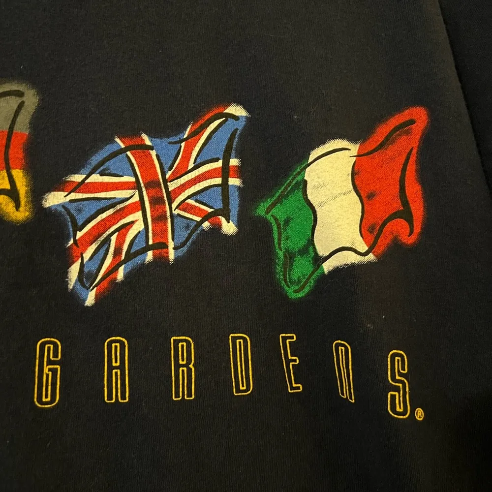 Busch Gardens World Flags Countries Vintage T-Shirt Navy Blue Gildan Size XL - Image 3