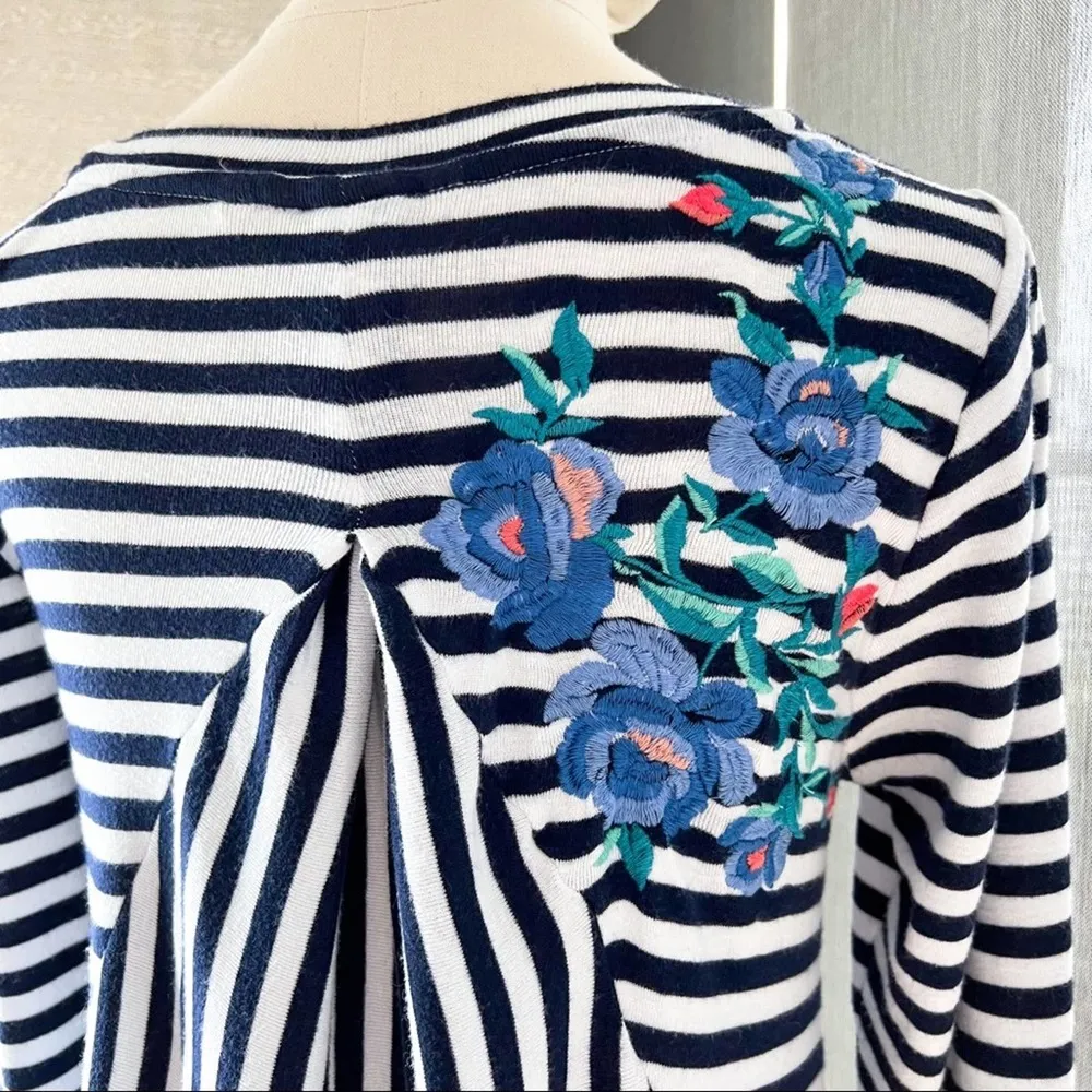 Soft Surroundings Black White Striped Embroidered Long Sleeves Top Women’s Small - Image 5