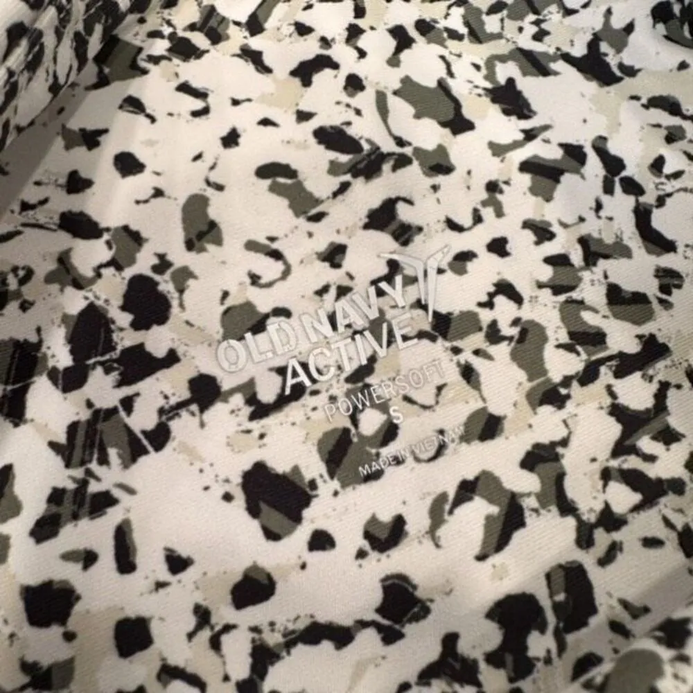 Old Navy Powersoft 8” Biker Shorts Hi Rise Phone Pocket Size Small White & Black - Image 4