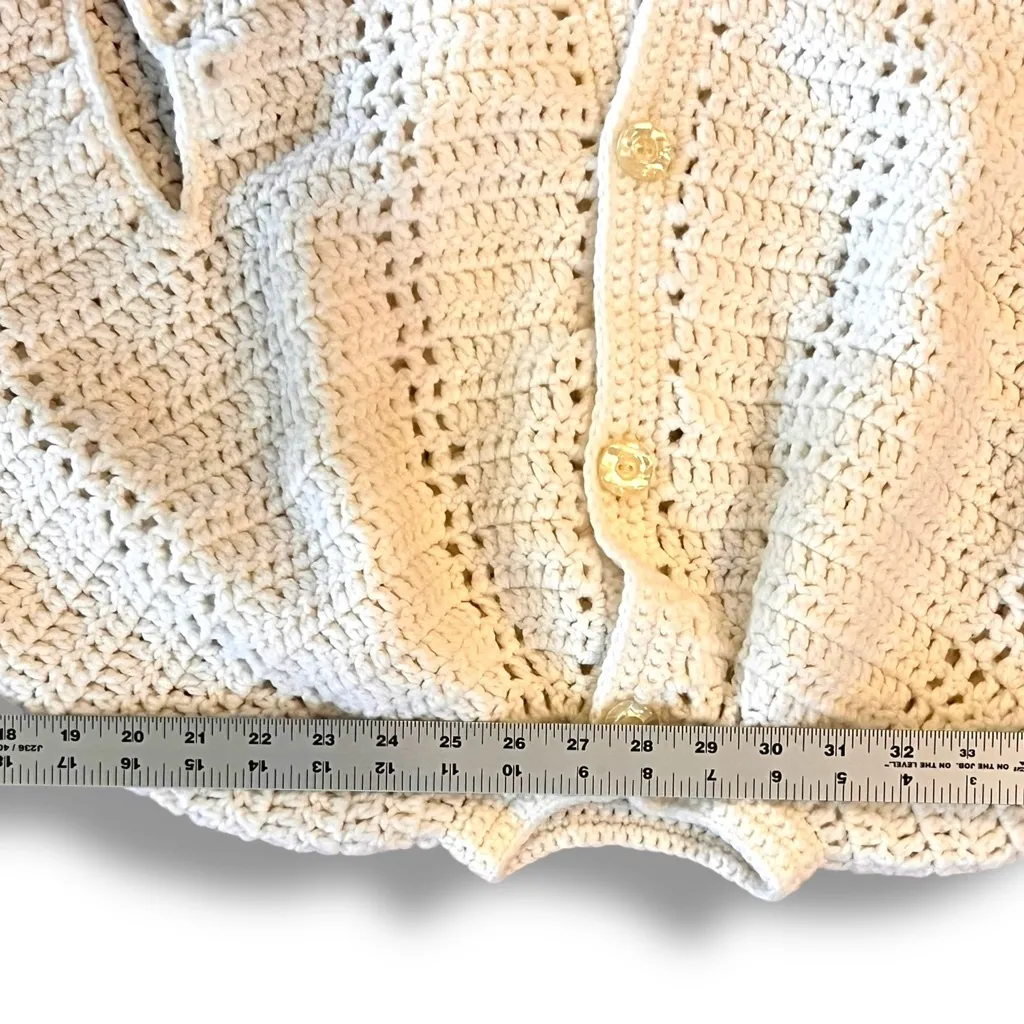 Vintage Crochet Cape White Poncho 4 Button Front Arm Holes Fringe Boho Hippie Size undefined - Image 4