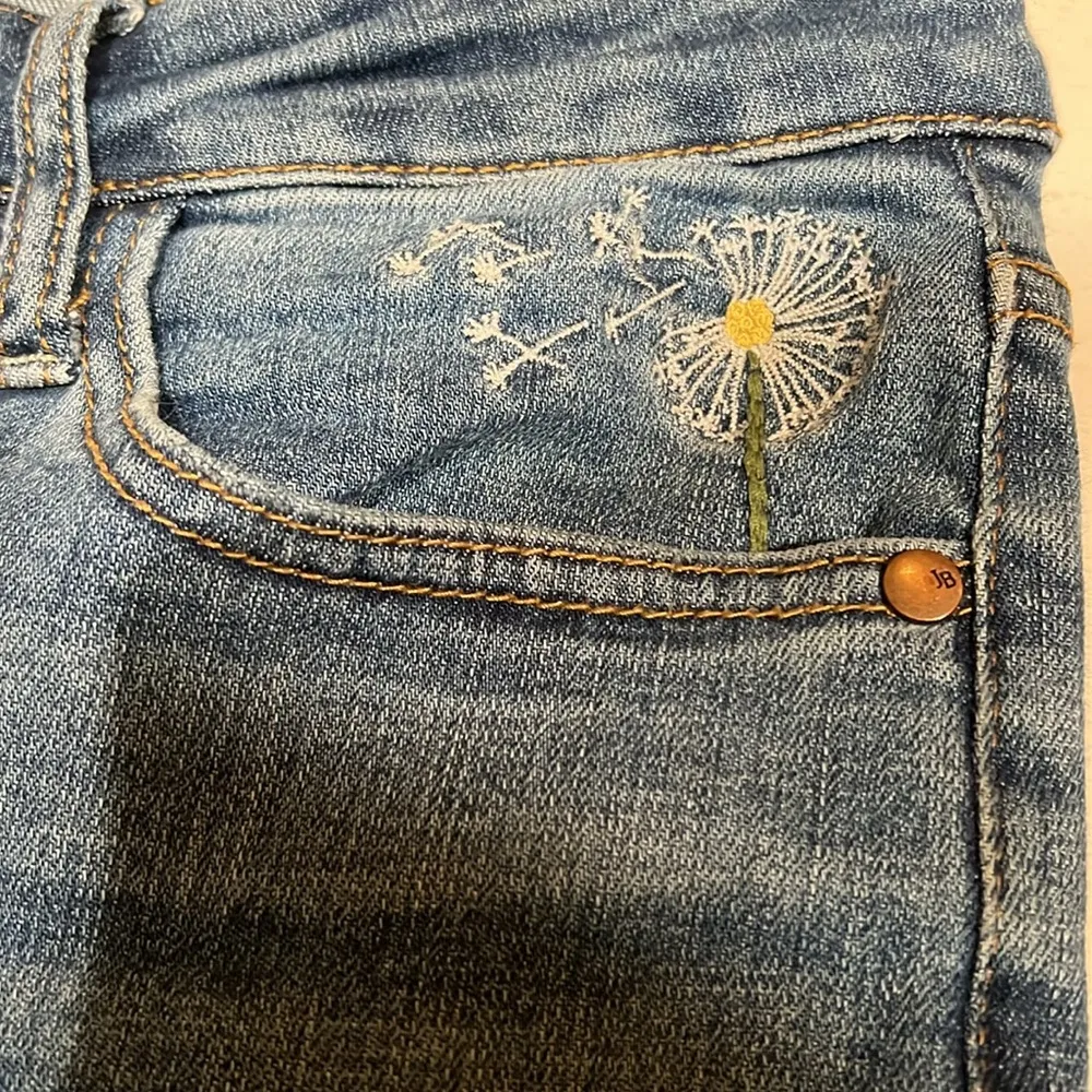 Judy blue skinny jeans women’s size 29 distressed look - Image 6