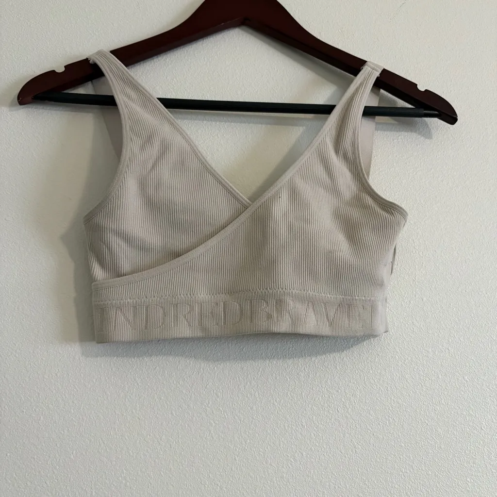 Kindred Bravely Cream Stone Wireless Crossover Nursing Bra Medium - Image 3