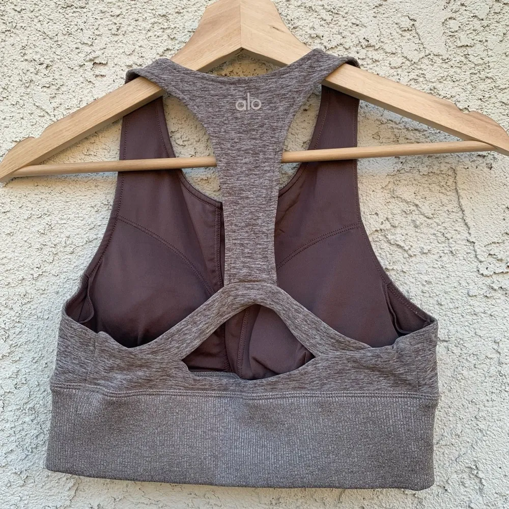 Alo Yoga - Alosoft Serenity Bra in Gravel - Image 5
