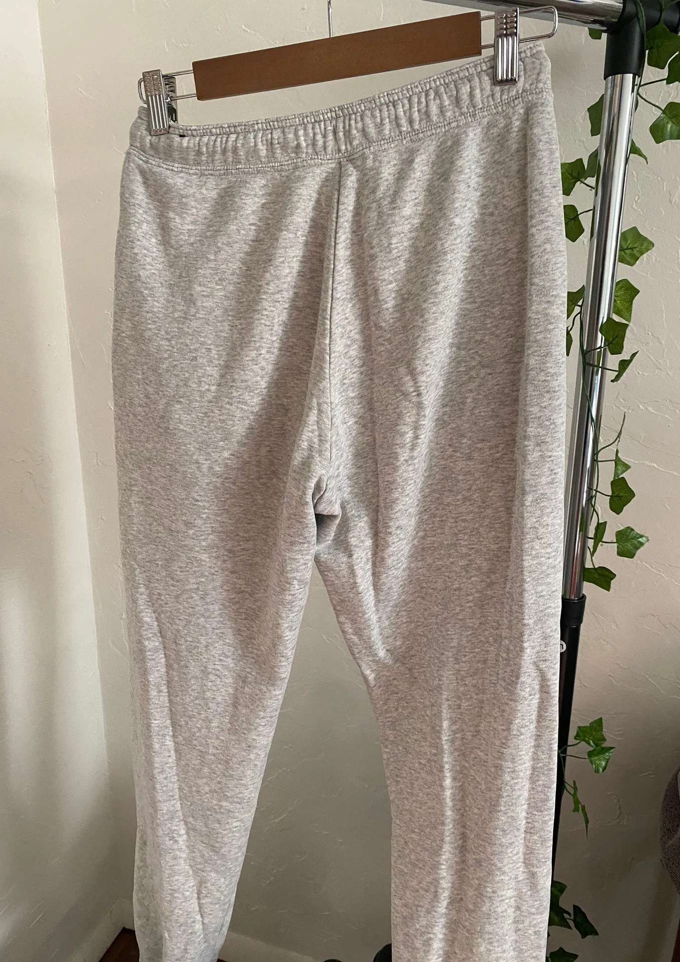 Nike  Sweatpants  - Image 5