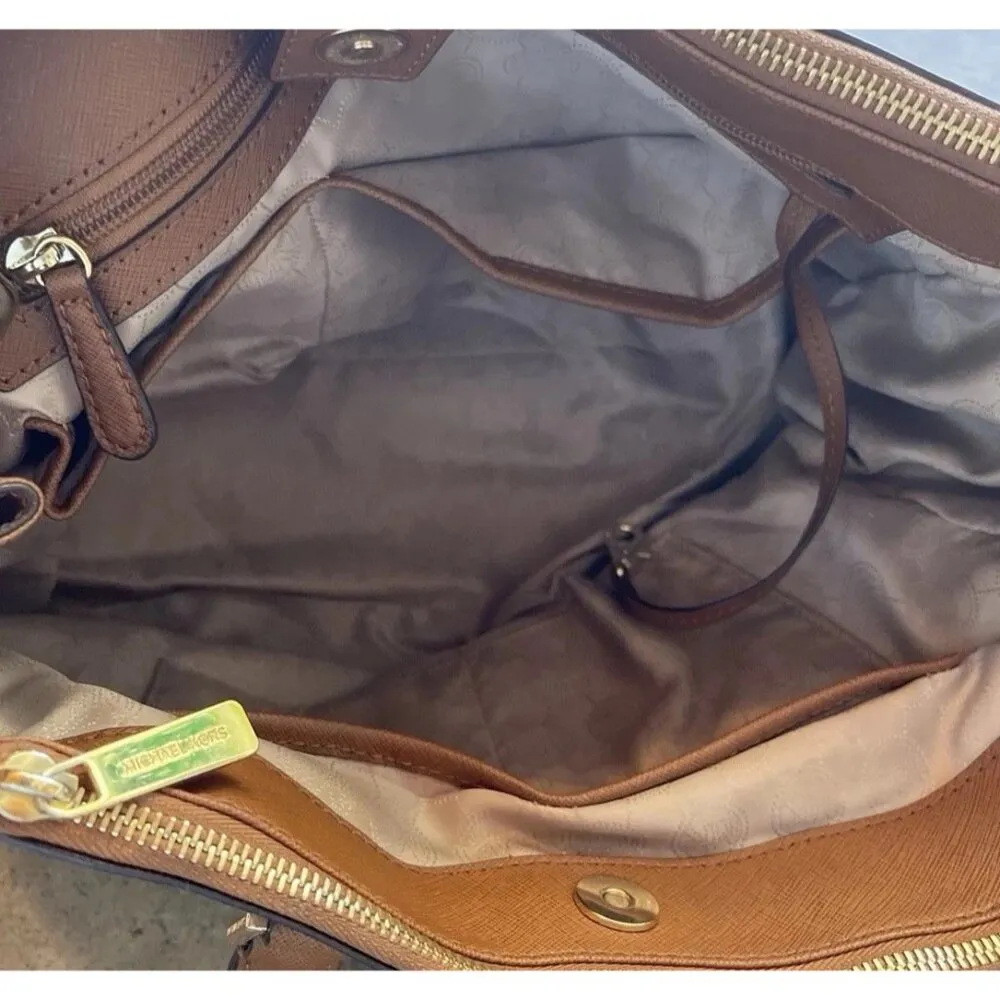 Vintage Michael Kors Women’s  Handbag Bag Brown Gold Saffiano Leather Tote - Image 15