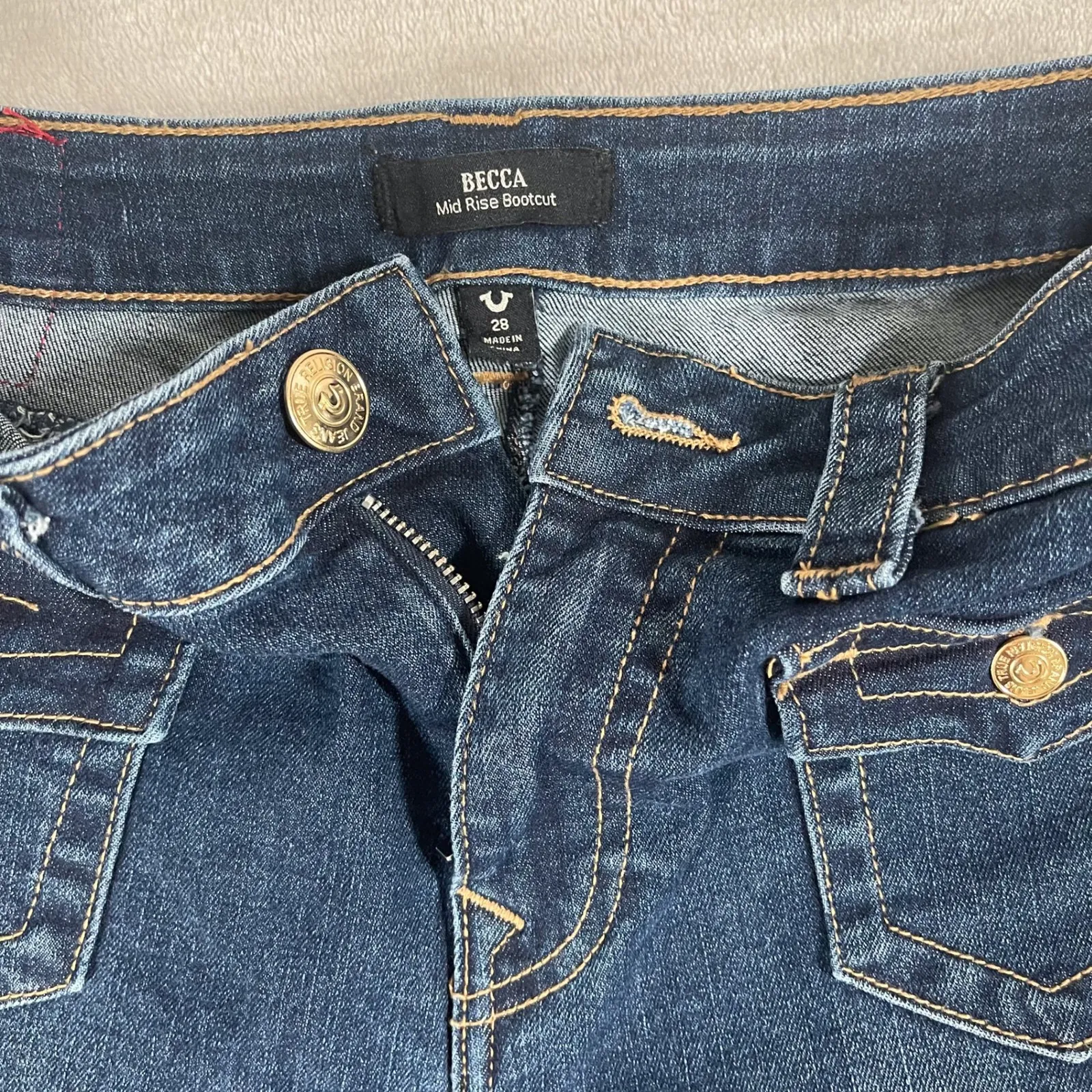 True Religion Women's	Jeans Becca Mid Rise Bootcut Denim Casual 28 Blue - Image 2