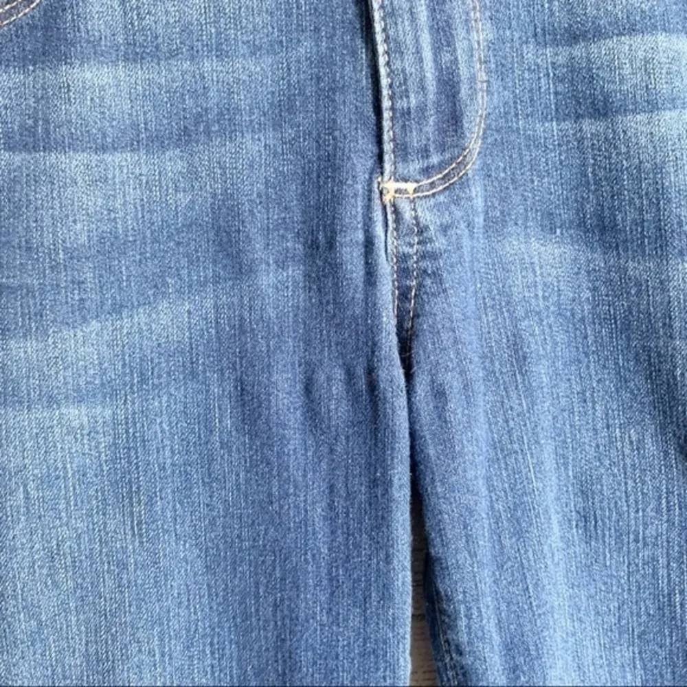 Paige Hidden Hills Double Button Flare Jeans size 27 - Image 7