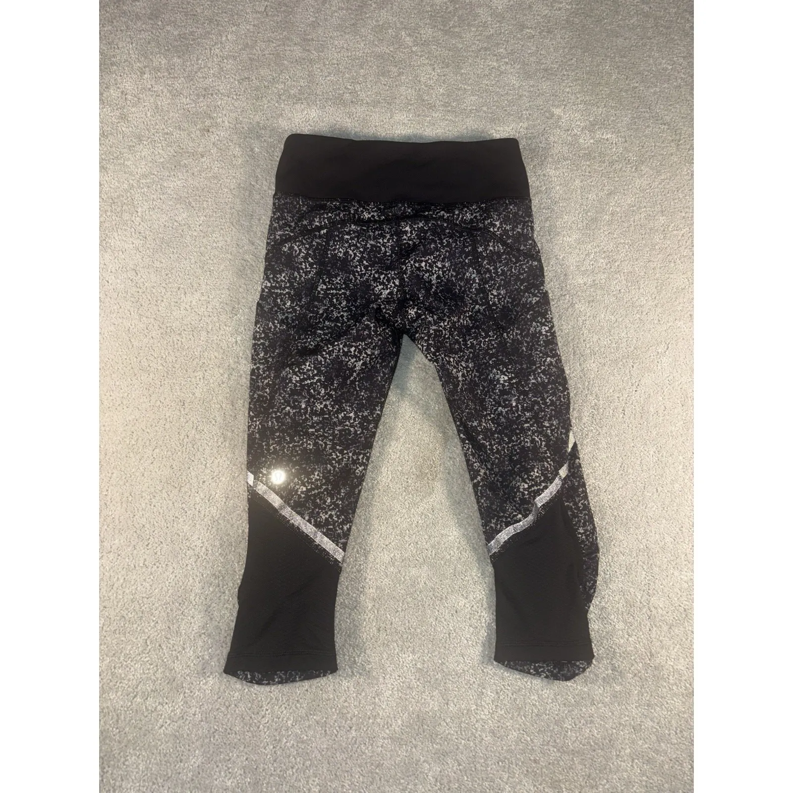 Lululemon Size 2 - Image 5