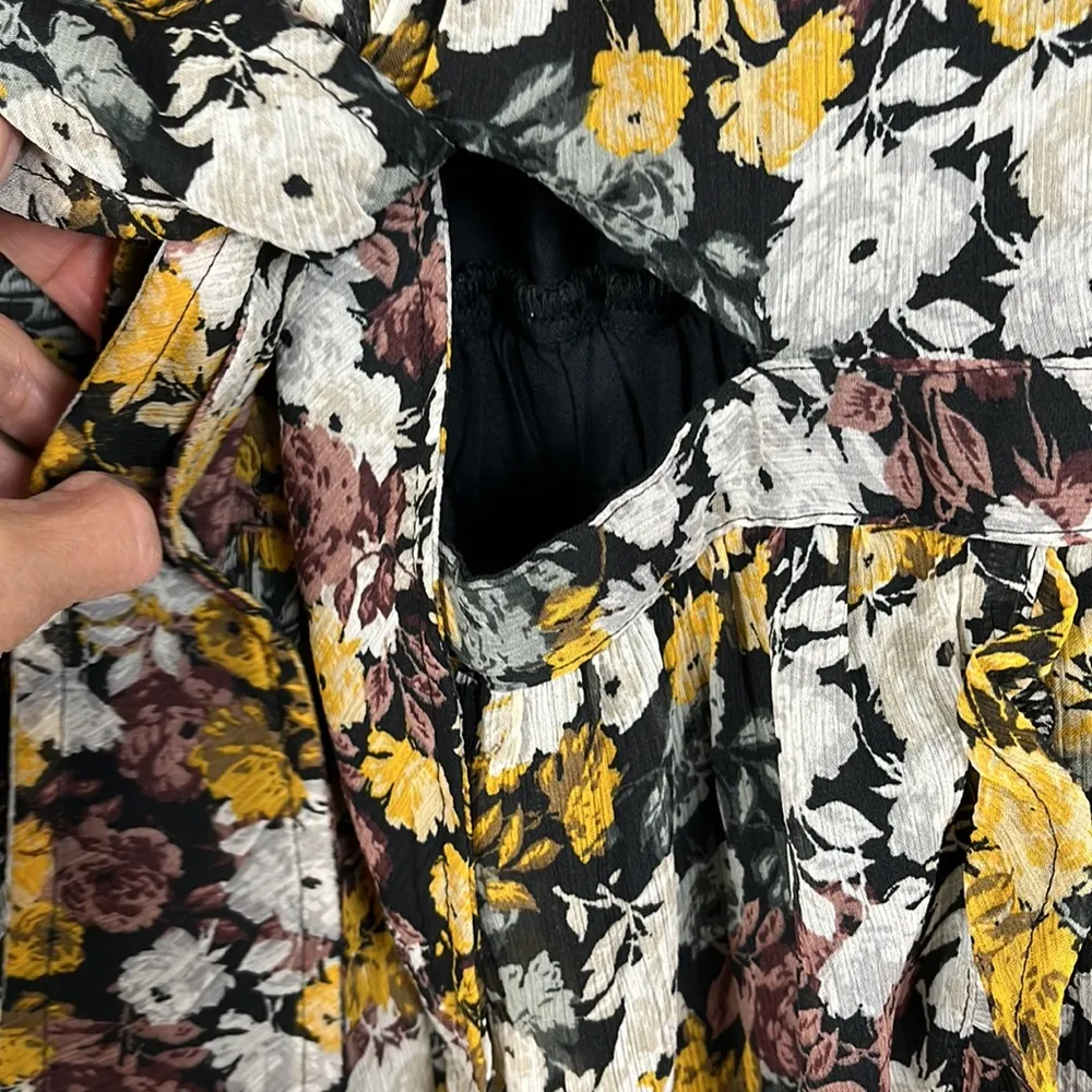 Abercrombie & Fitch flowered/flowy Maxi long sleeves dress, size small - Image 4