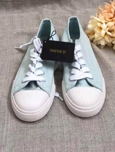 Low Top Canvas Sneakers - Image 2