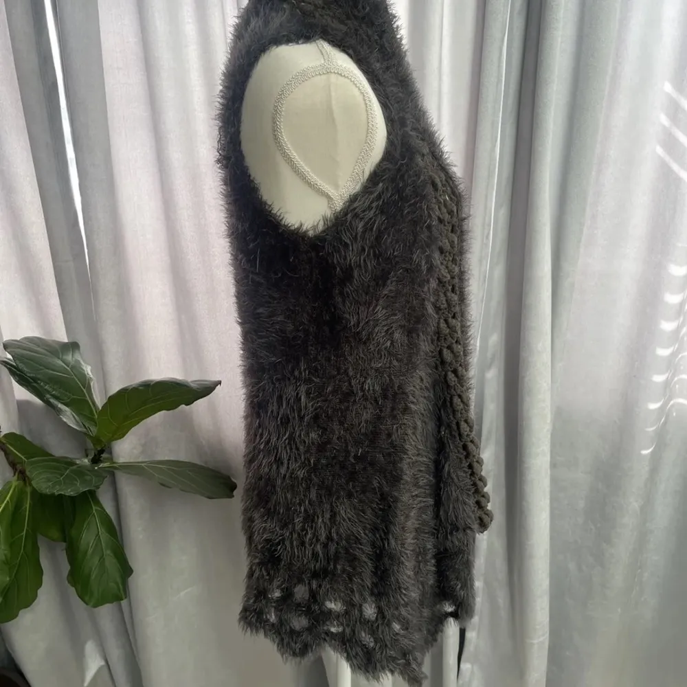 BKE Sweater Womens Small Gray Crochet Fur Lined Open Vest Cardigan Knit Comfort - Image 7