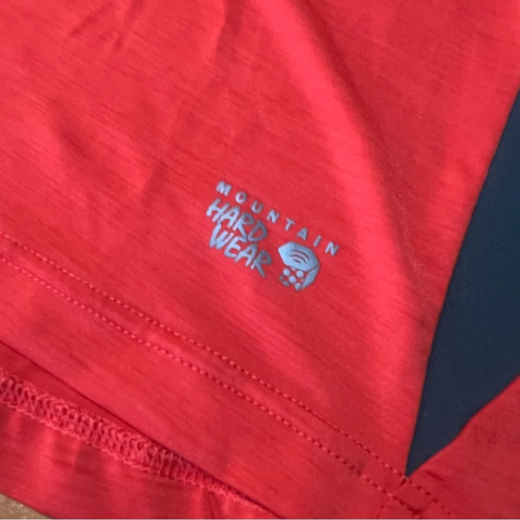 Mountain Hardwear Red Black Athletic Top medium built in sports bra - Image 2