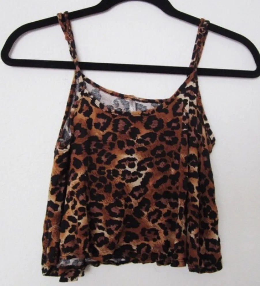 Heart & Hips Cheetah Print Crop Top - Image 5