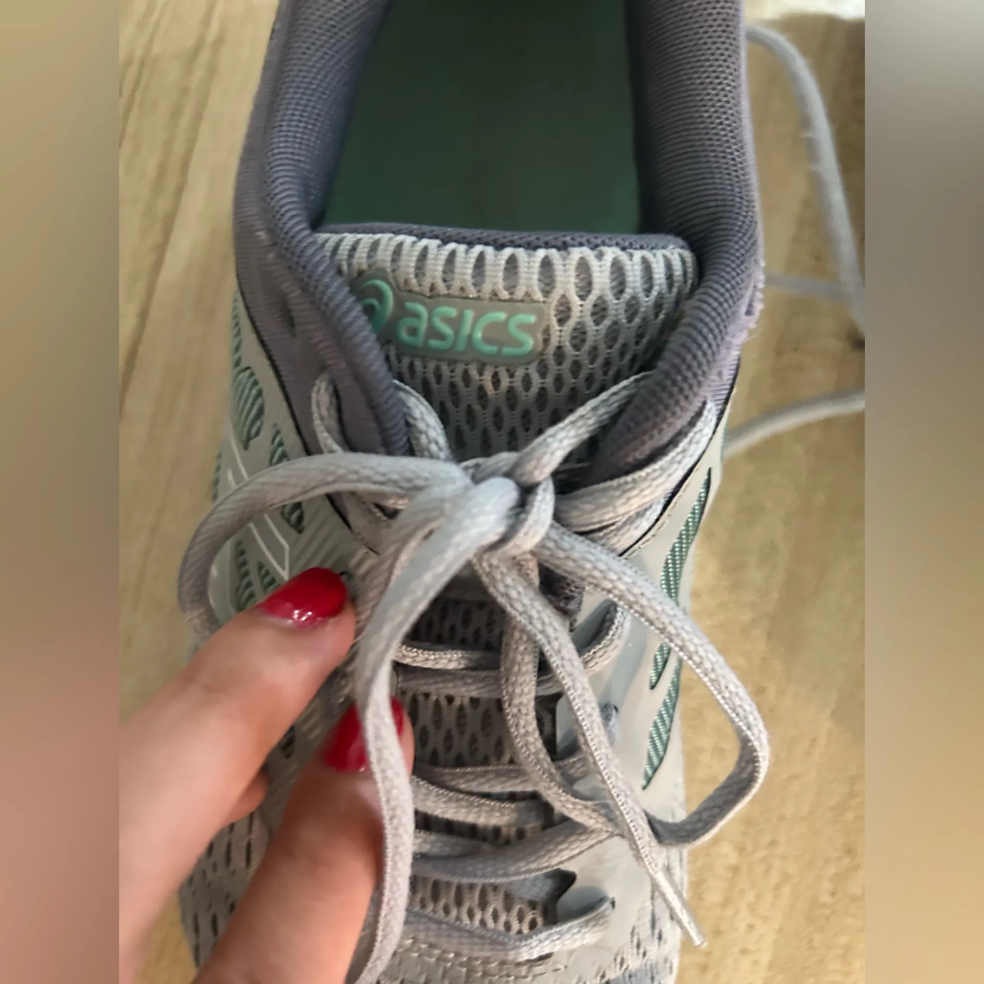 Asics Gel- Flux 5 Size 11 Womens - Image 4