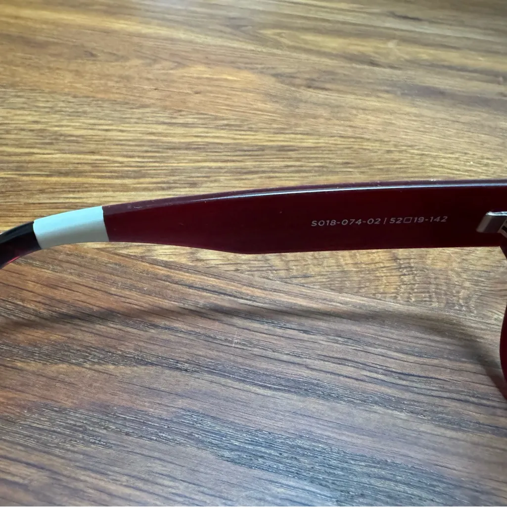 Stylish Red Sunglasses - Image 3