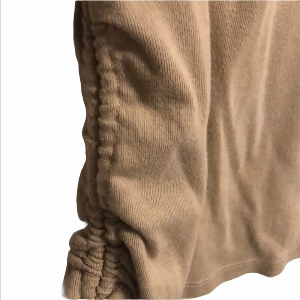 NEW YORK & CO Side Ruched Tan Long Sleeve Crew Neck Tee XL - Image 7