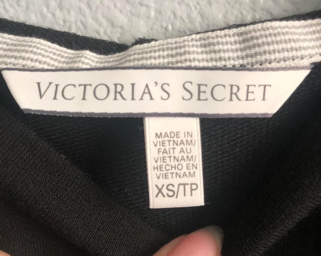 Sleeveless Hoodie Black - Image 5