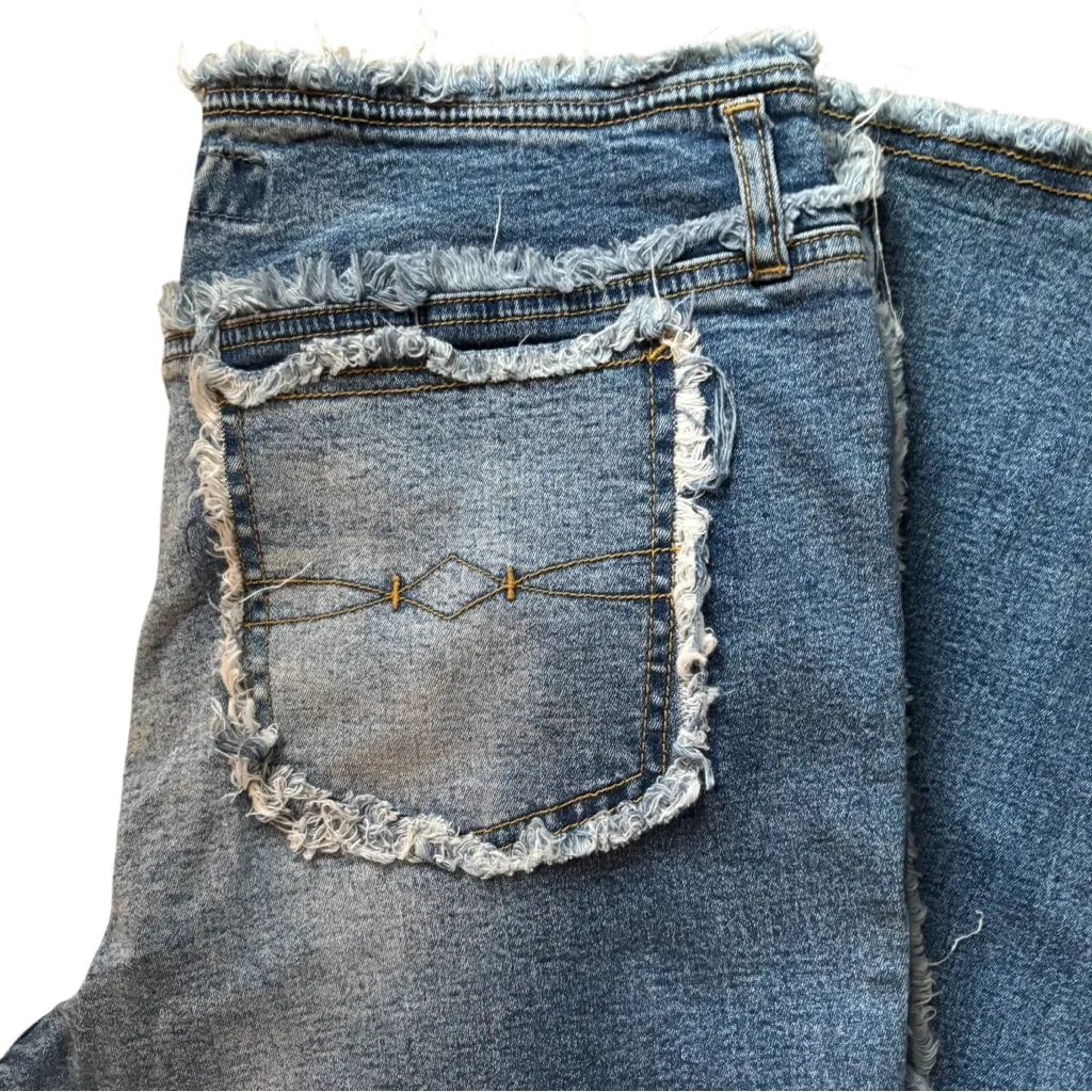 Vintage Y2K Mudd Jeans Sz 13JR Frayed Seam/Patchwork Lowrise Flare Hem Blue - Image 3