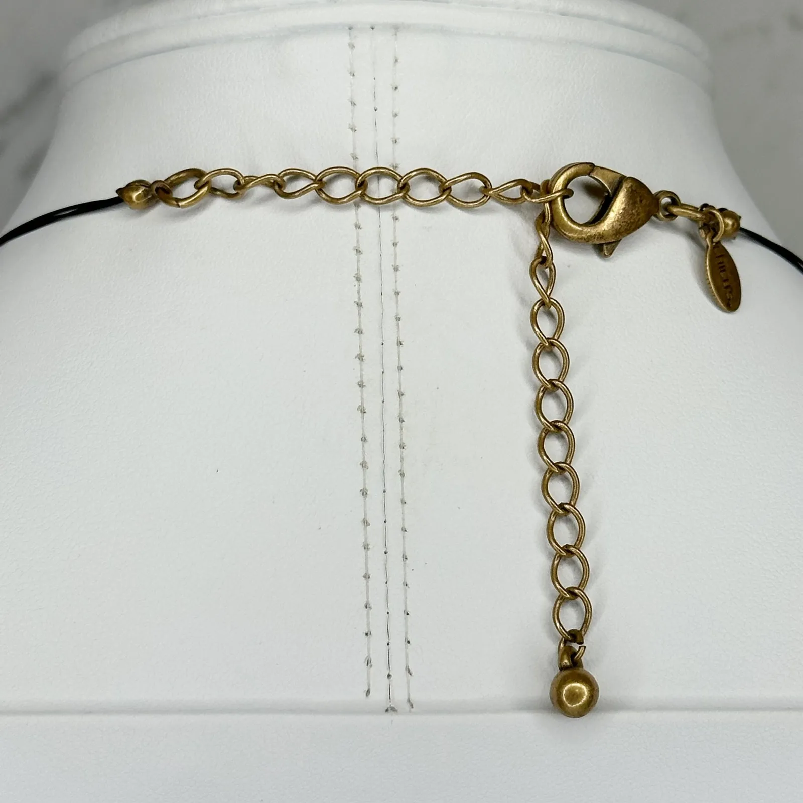 Chico's Black and Red Beaded Triple Strand Wire Gold Tone Necklace ✨ - Image 8