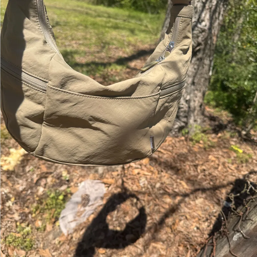 Lululemon Athletica khaki Crossbody Bag - Image 5